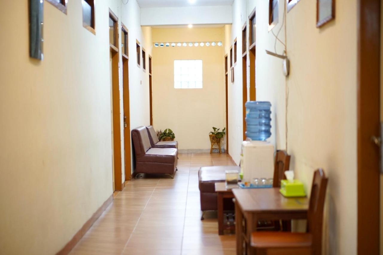 Wisma Grace Ambon Exterior foto